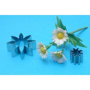 SET 2 TAGLIAPASTA MARGHERITA 8 PETALI