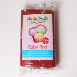 PASTA DI ZUCCHERO RUBY RED Da 250 Gr FUNCAKES