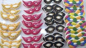 4  MASCHERINE IN ZUCCHERO  CARNEVALE